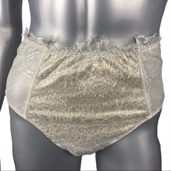 Victoria’s Secret Dream Angel Panties Gold Size M - Picture 1 of 4